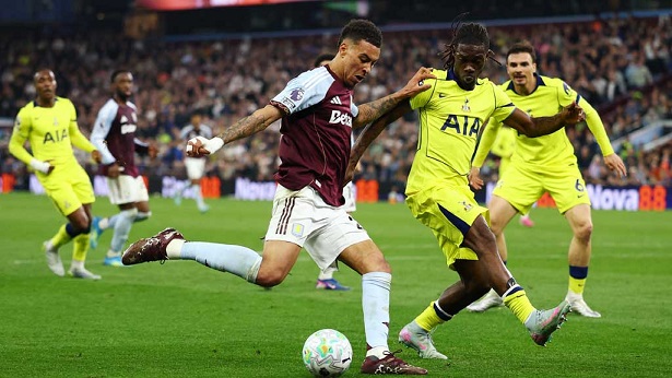 Unai Emery vindt dat Tottenham Hotspur in de Premier League moet blijven